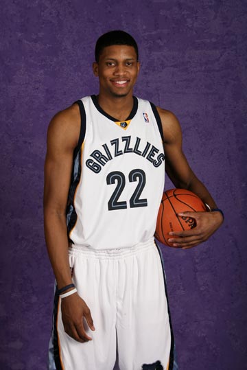 西蒙尼以其 西蒙尼以其