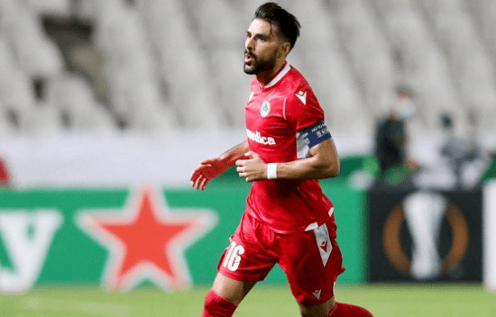 者锋线中占 者锋线中占