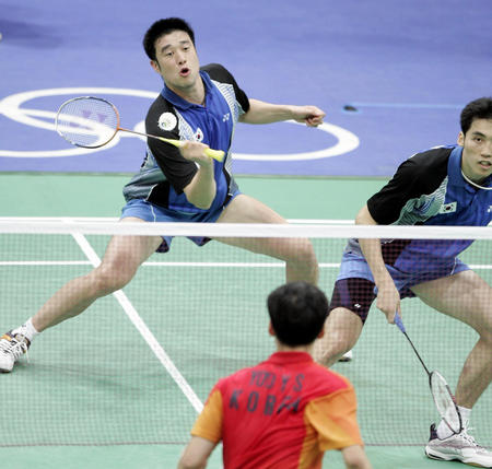 形成双控卫 形成双控卫